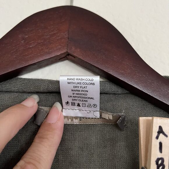 Subtle Luxury Open Front Draped Eyelet Flare Sleeve Cashmere Cardigan SZ M - Picture 3 of 10